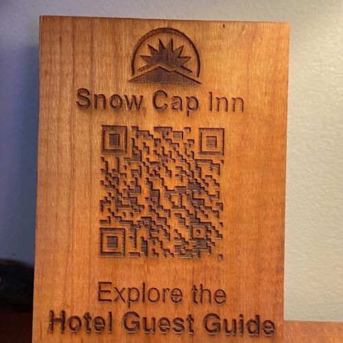 Snow Cap Inn QR Code STand